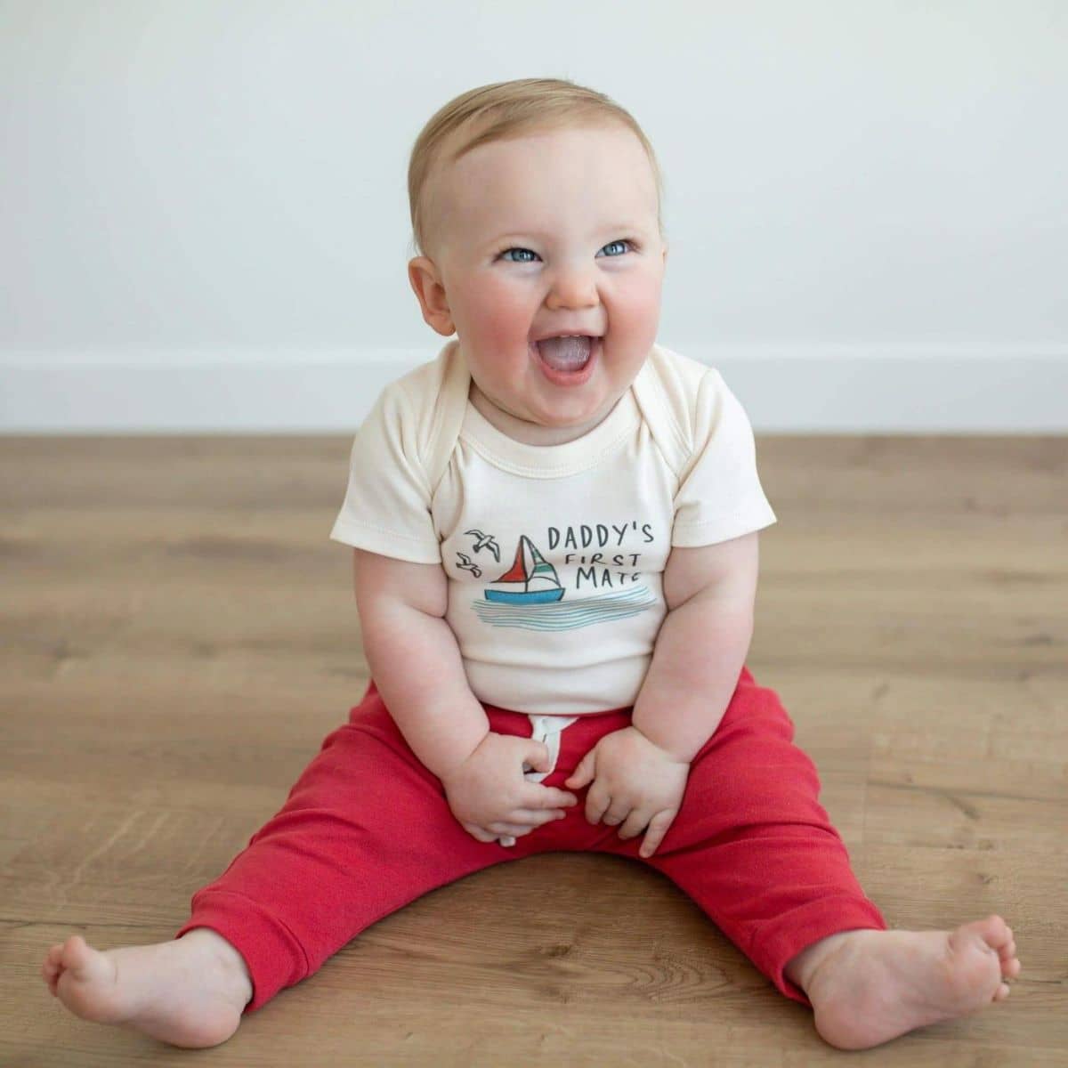 Finn and Emma Organic Short Sleeve Bodysuit - Daddy's First Mate