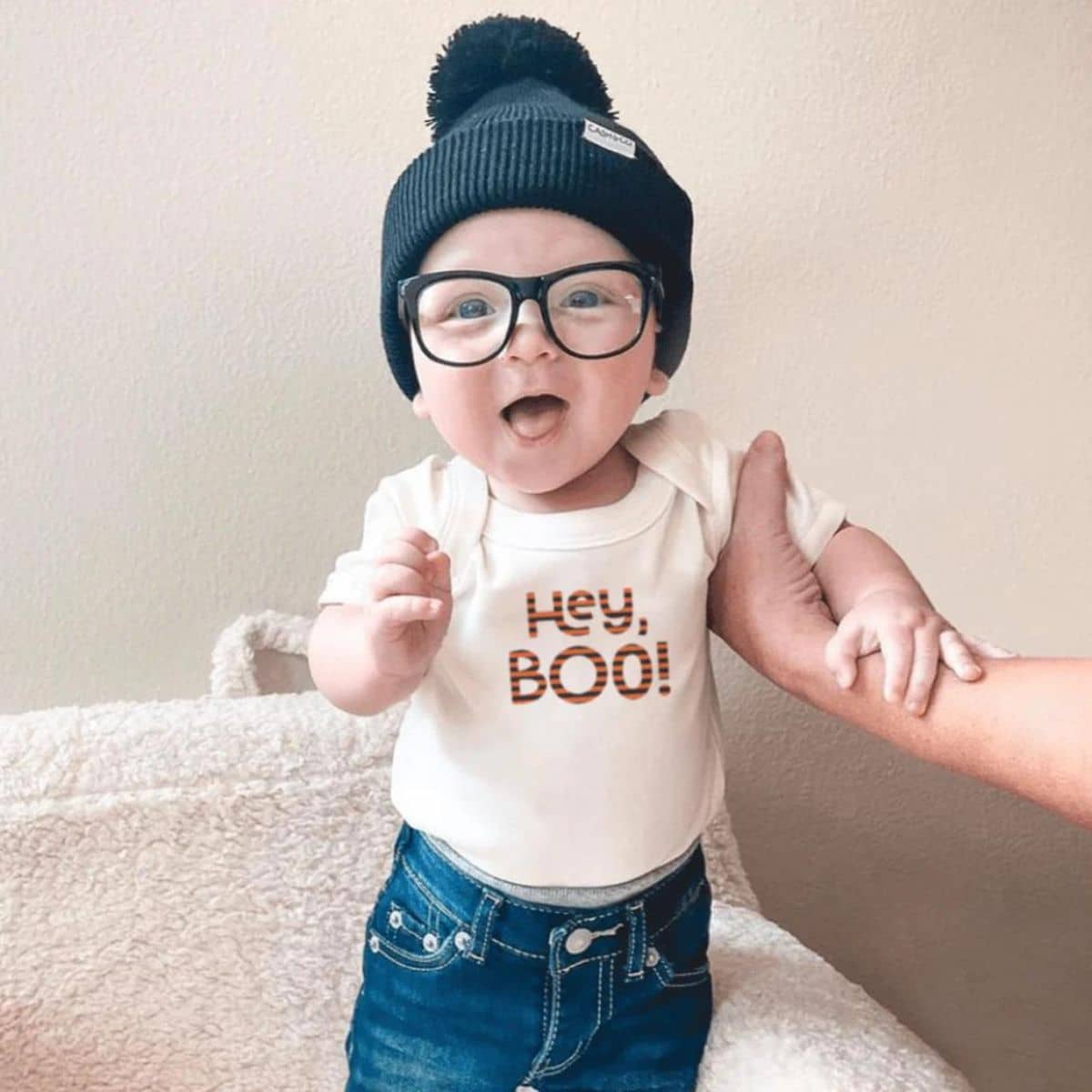 Finn and Emma Organic Short Sleeve Bodysuit - Hey Boo