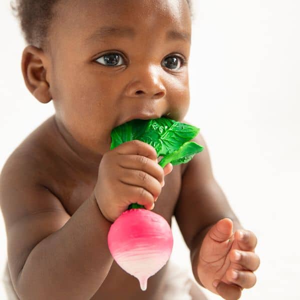 Oli & Carol Natural Rubber Teether - Ramona the Radish