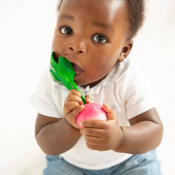 Oli & Carol Natural Rubber Teether - Ramona the Radish