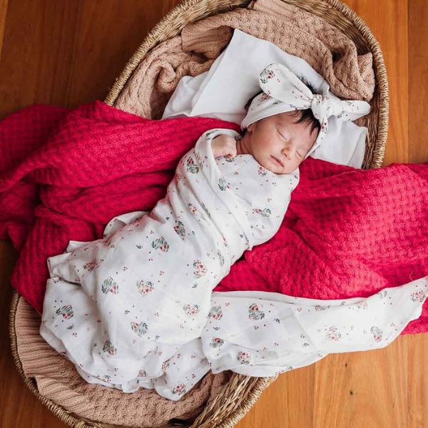 Snuggle Hunny Organic Muslin Wrap - Heart